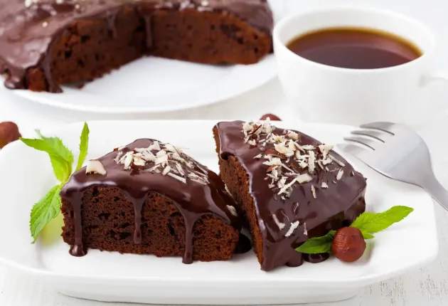 eggless_chocolate_cake.webp