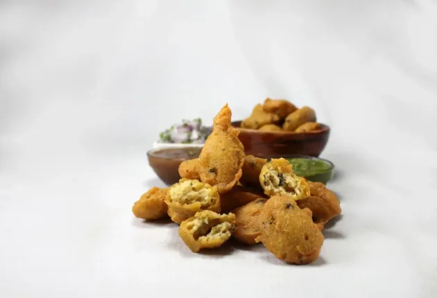 moong_dal_pakoda.webp